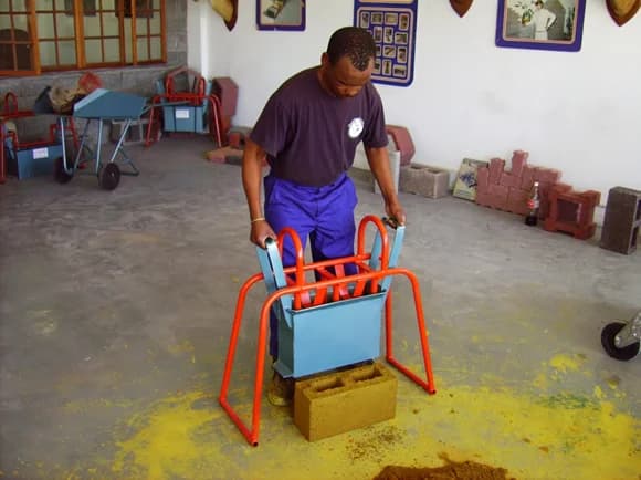 DIY Brick Machines Range